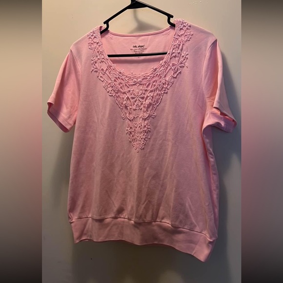 Vicki Wayne Top 🔥 - Picture 1 of 2